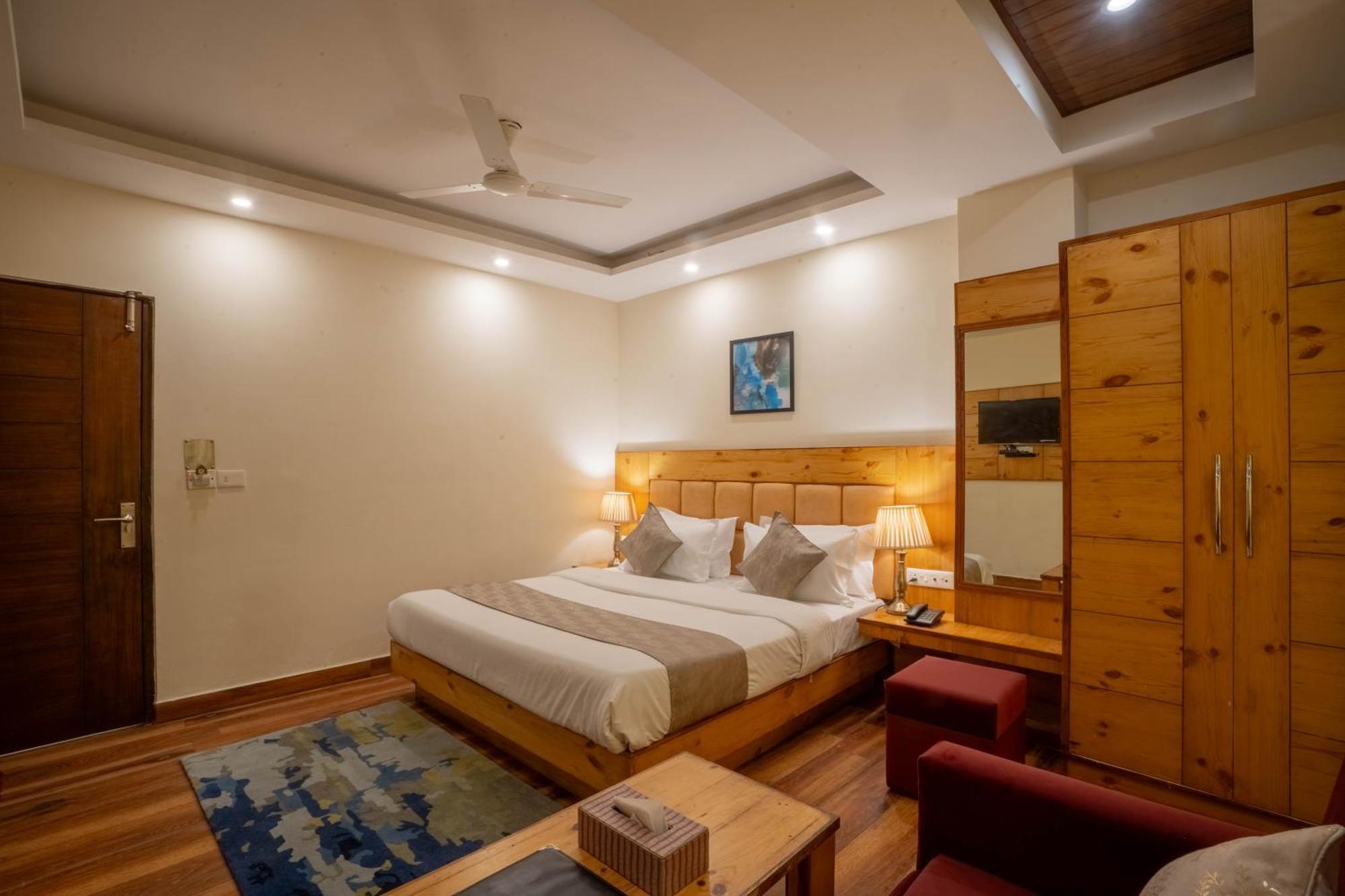 Perfectstayz Valley Vista 5 Min Walk To Mall Road موسوري المظهر الخارجي الصورة