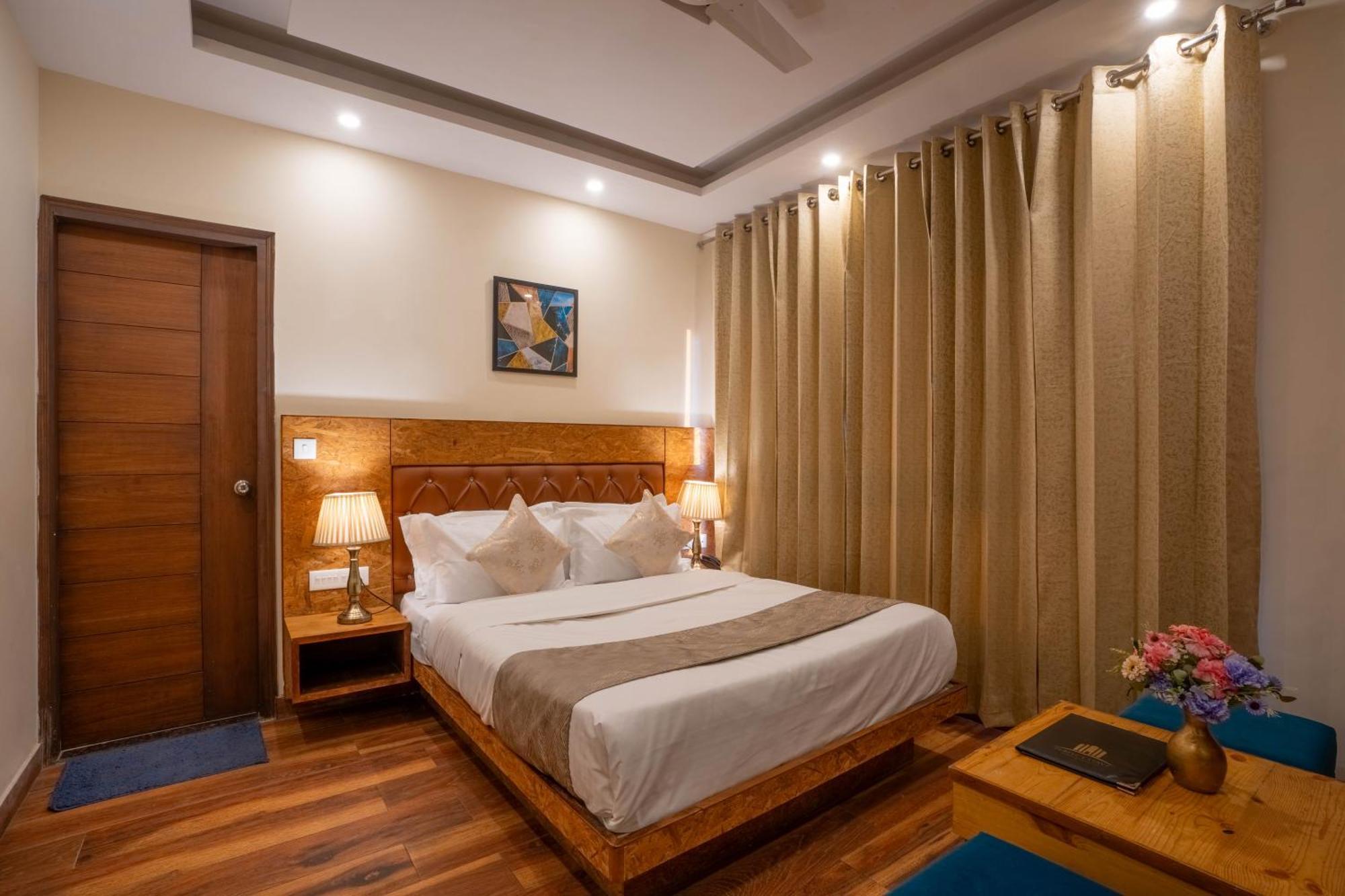 Perfectstayz Valley Vista 5 Min Walk To Mall Road موسوري المظهر الخارجي الصورة